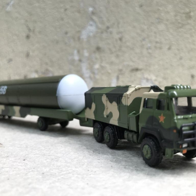 Mô hình Tên lửa đẩy liên lục địa DF-5B tỷ lệ 1:100