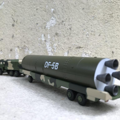 Mô hình Tên lửa đẩy liên lục địa DF-5B tỷ lệ 1:100
