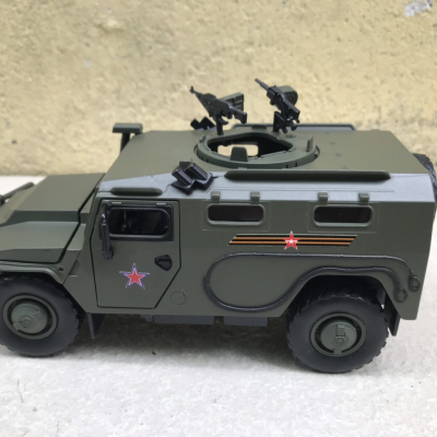 Mô hình xe Quân sự GAZ Tiger M Nga tỷ lệ 1:32