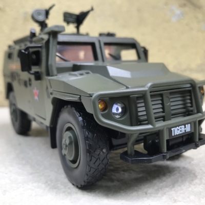 Mô hình xe Quân sự GAZ Tiger M Nga tỷ lệ 1:32