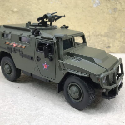 Mô hình xe Quân sự GAZ Tiger M Nga tỷ lệ 1:32