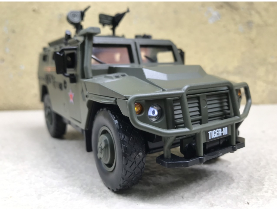 Mô hình xe Quân sự GAZ Tiger M Nga tỷ lệ 1:32 Mô hình xe Quân sự GAZ Tiger M Nga tỷ lệ 1:32