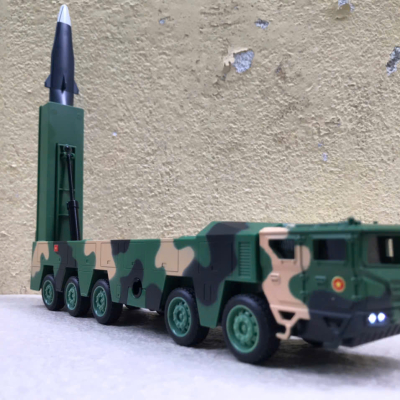 Mô hình xe Quân sự Hệ thống tên lữa DF-17 tỷ lệ 1:36