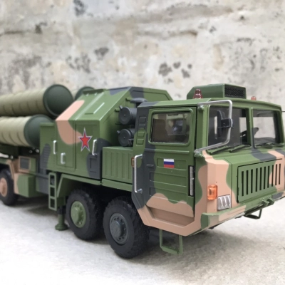 Mô hình xe quân sự Tổ hợp phòng không S-400 Triumf  tỷ lệ 1:30