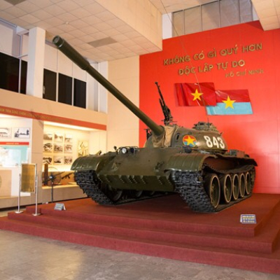 ​Mô hình xe Tank T-54B 843 Việt Nam tỷ lệ 1:28
