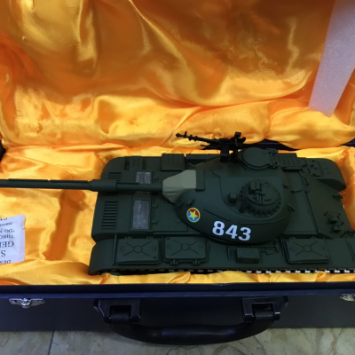 ​Mô hình xe Tank T-54B 843 Việt Nam tỷ lệ 1:28