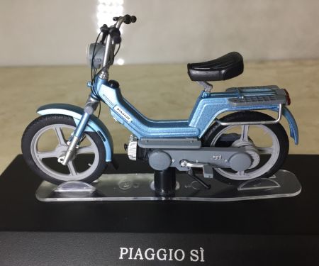 Mô hình xe Moto PIAGGIO SI tỷ lệ 1:18