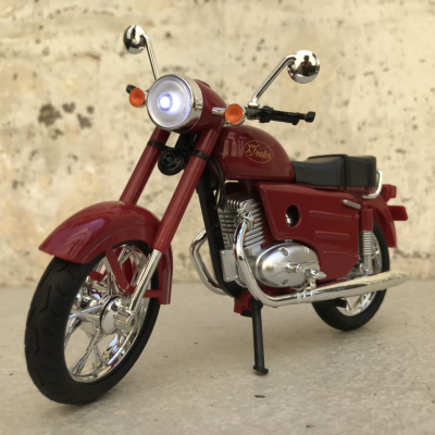 ​Mô hình xe máy cồ Xingfu XF250 tỷ lệ 1:10