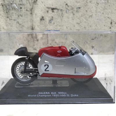 Mô hình xe mô tô cổ GILERA 4cil. 500cc tỷ lệ 1:22