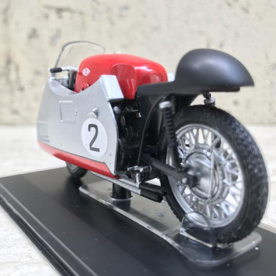 Mô hình xe mô tô cổ GILERA 4cil. 500cc tỷ lệ 1:22