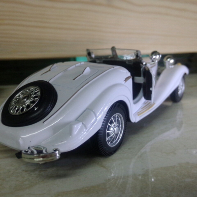 Mô hình xe Ô TÔ MERCEDES 500k xe Cổ tỷ lệ 1:32