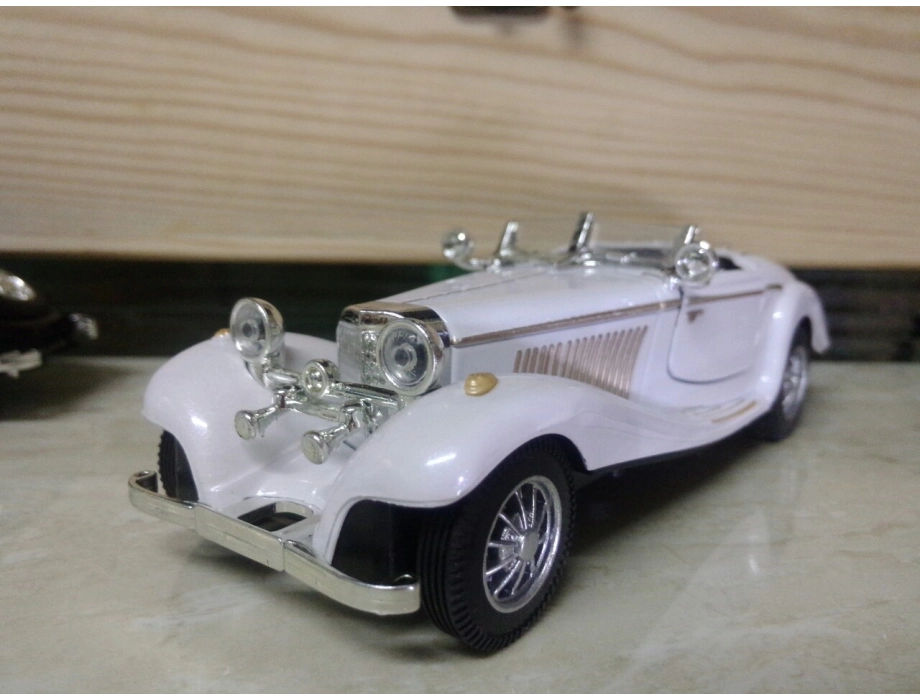 Mô hình xe Ô TÔ MERCEDES 500k xe Cổ tỷ lệ 1:32