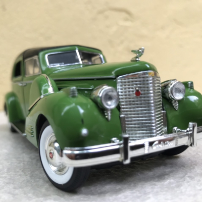 Mô hình xe cổ Cadillac Fleetwood 1938 tỷ lệ 1:32