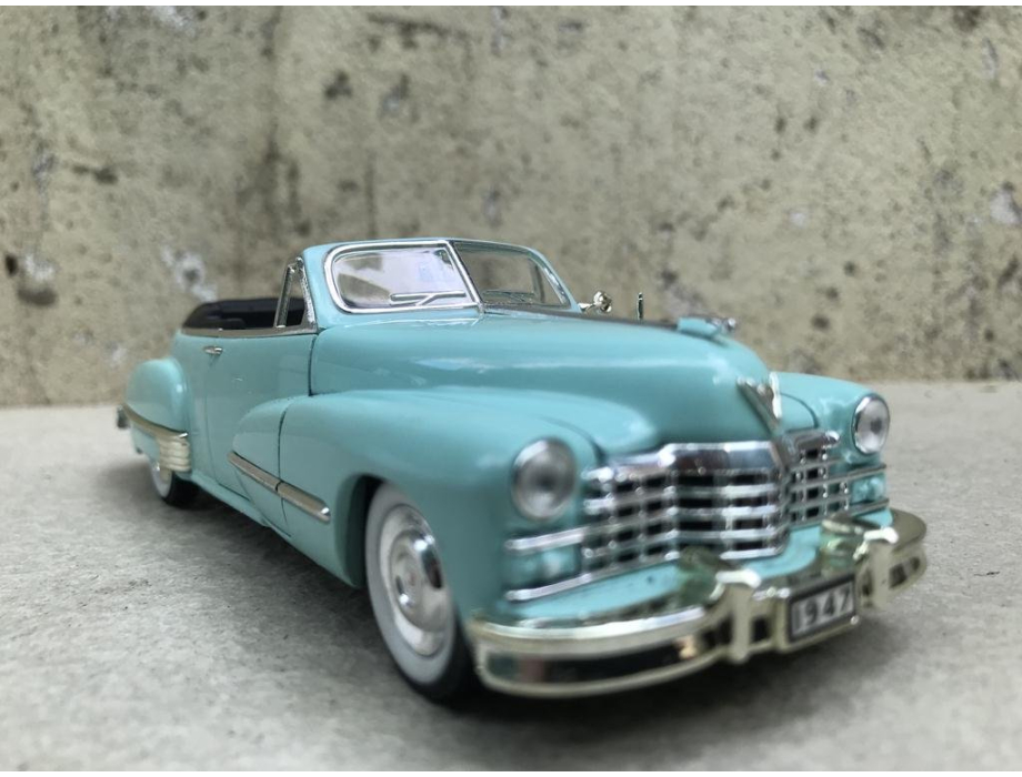 Mô hình xe cổ Cadillac Series 62 1947 tỷ lệ 1:32 Mô hình xe cổ Cadillac Series 62 1947 tỷ lệ 1:32