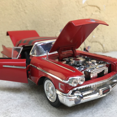 Mô hình xe cổ CADILLAC SERIES 62 1958 tỷ lệ 1:24