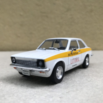 Mô hình xe cổ Chevrolet Chevette tỷ lệ 1:43