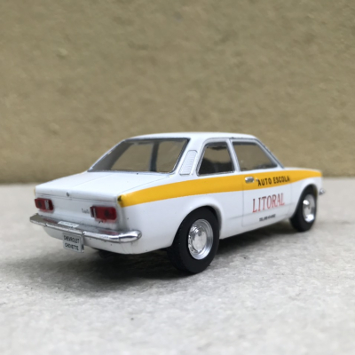 Mô hình xe cổ Chevrolet Chevette tỷ lệ 1:43