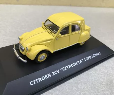 ​Mô hình xe cổ Citroen 2CV tỷ lệ 1:43
