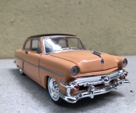 ​Mô hình xe cổ Ford Customline Tudor 1954 tỷ lệ 1:32