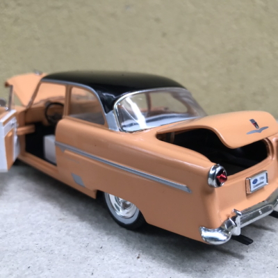 Mô hình xe cổ Ford Customline Tudor 1954 tỷ lệ 1:32