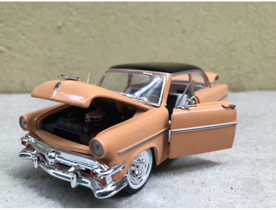 Mô hình xe cổ Ford Customline Tudor 1954 tỷ lệ 1:32 Mô hình xe cổ Ford Customline Tudor 1954 tỷ lệ 1:32