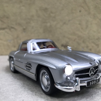 ​Mô hình xe cổ Mercedes-Benz 300SL 1954 tỷ lệ 1:32