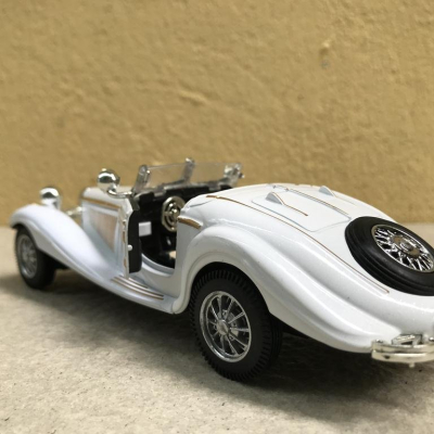 Mô hình xe cổ Mercedes-Benz K500  tỷ lệ 1:32