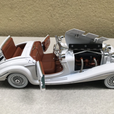 Mô hình xe cổ Mercedes K500 tỷ lệ 1:24
