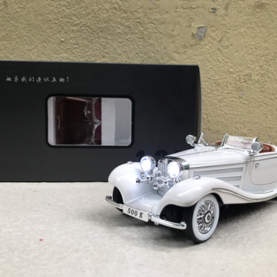Mô hình xe cổ Mercedes K500 tỷ lệ 1:24