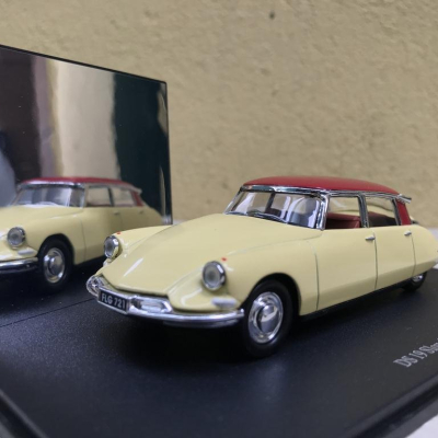 Mô hình xe Ô tô cổ Citroen ID19 Slough tỷ lệ 1:43