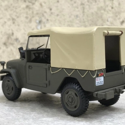 Mô hình xe quân sự Alfa Romeo AR.51 MATTA 1954 tỷ lệ 1:43