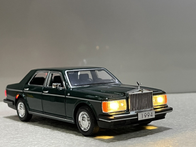 ​Mô hình xe Rolls-Royce Silver Spirit III 1994 tỷ lệ 1:32