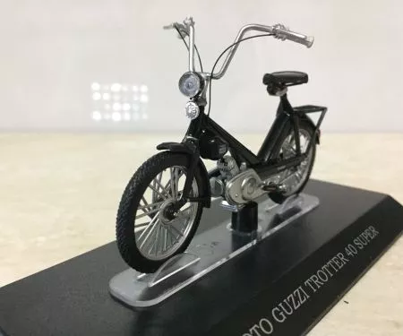 Đồ chơi mô hình xe Moto Guzzi Trotter 1967- 1:18