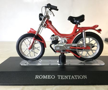 ​Mô hình đồ chơi xe Moto ROMEO TENTATION anni 70- 1:18
