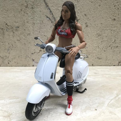 Mô hình xe Vespa 946 tỷ lệ 1:12