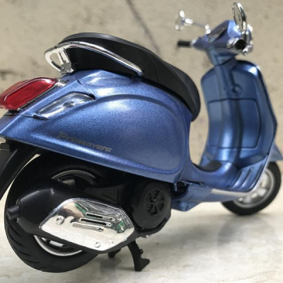 Mô hình xe Vespa Prira tỷ lệ 1:12
