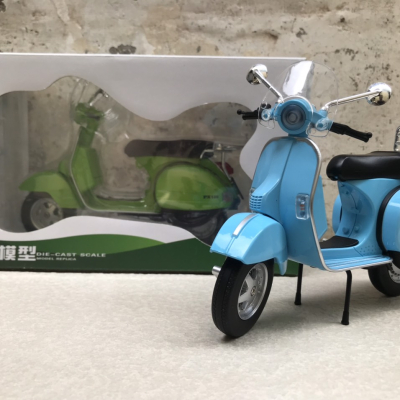 Mô hình xe Vespa PX125 tỷ lệ 1:10