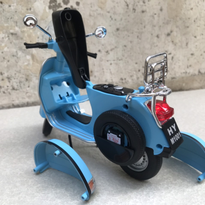 Mô hình xe Vespa PX125 tỷ lệ 1:10
