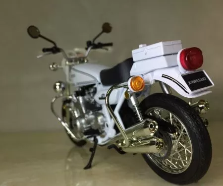 Đồ chơi mô hình xe Moto KAWASAKI 750 RS P  cổ- 1:12 