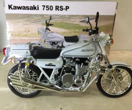 Mô hình đồ chơi xe Moto KAWASAKI 750 RS P  cổ- 1:12
