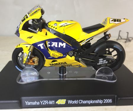 ​Mô hình đồ chơi xe Moto Yamaha YZR M1 World Championship 2006 1:18